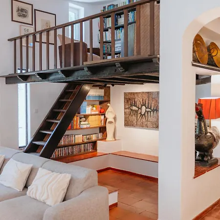 Casa Figuras Chalé Sintra