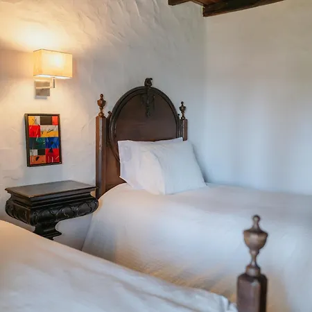 Casa Figuras Chalé Sintra